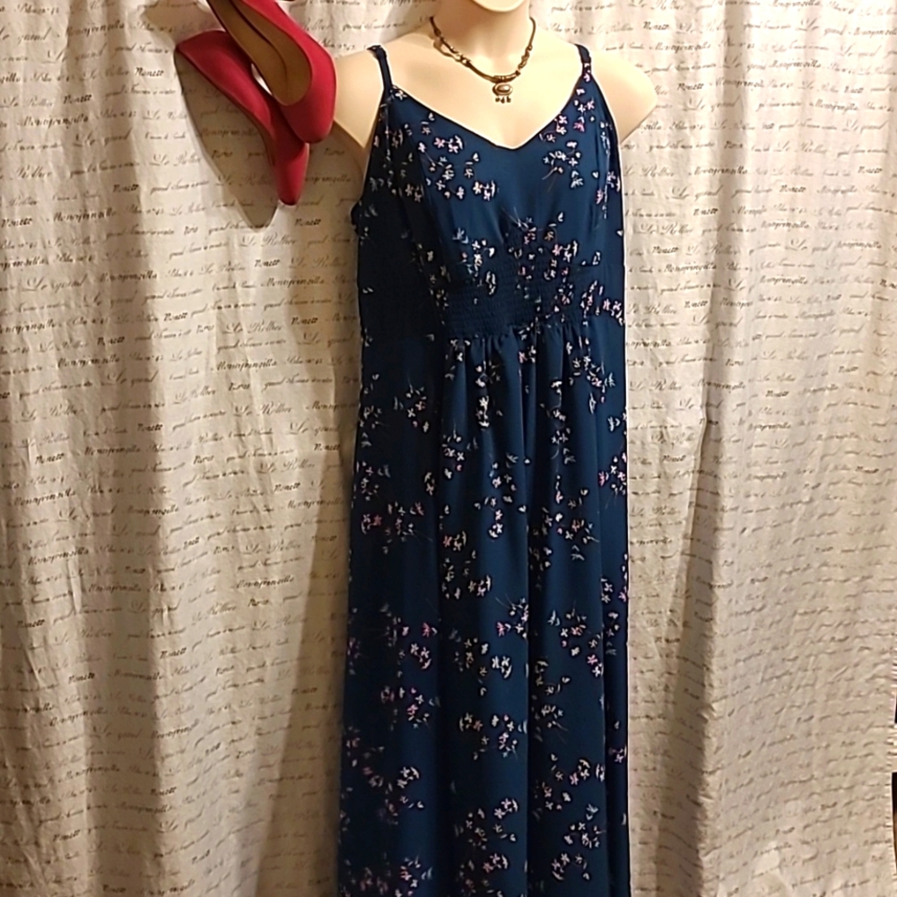 NWT navy floral high-low maxi dress, City Chic M/18